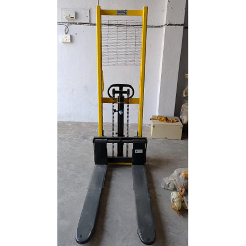 hydraulic_stackers